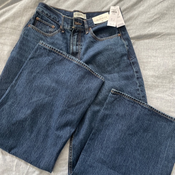 Abercrombie wide leg jean - Picture 3 of 3